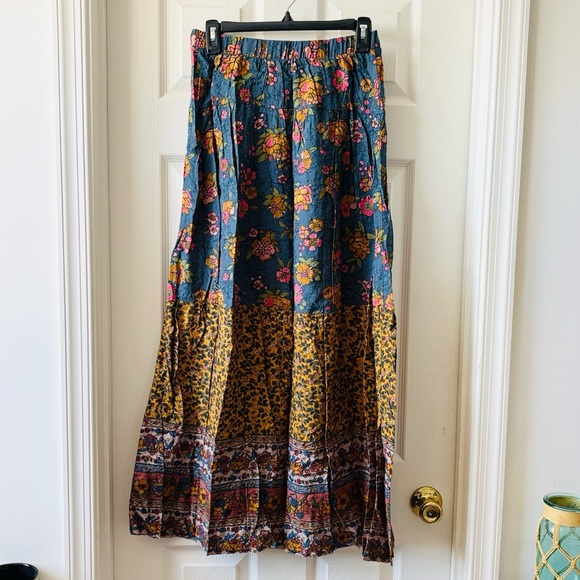 NATURAL LIFE Camille Maxi Skirt  - Riviera Batik Blue - Picture 8 of 9